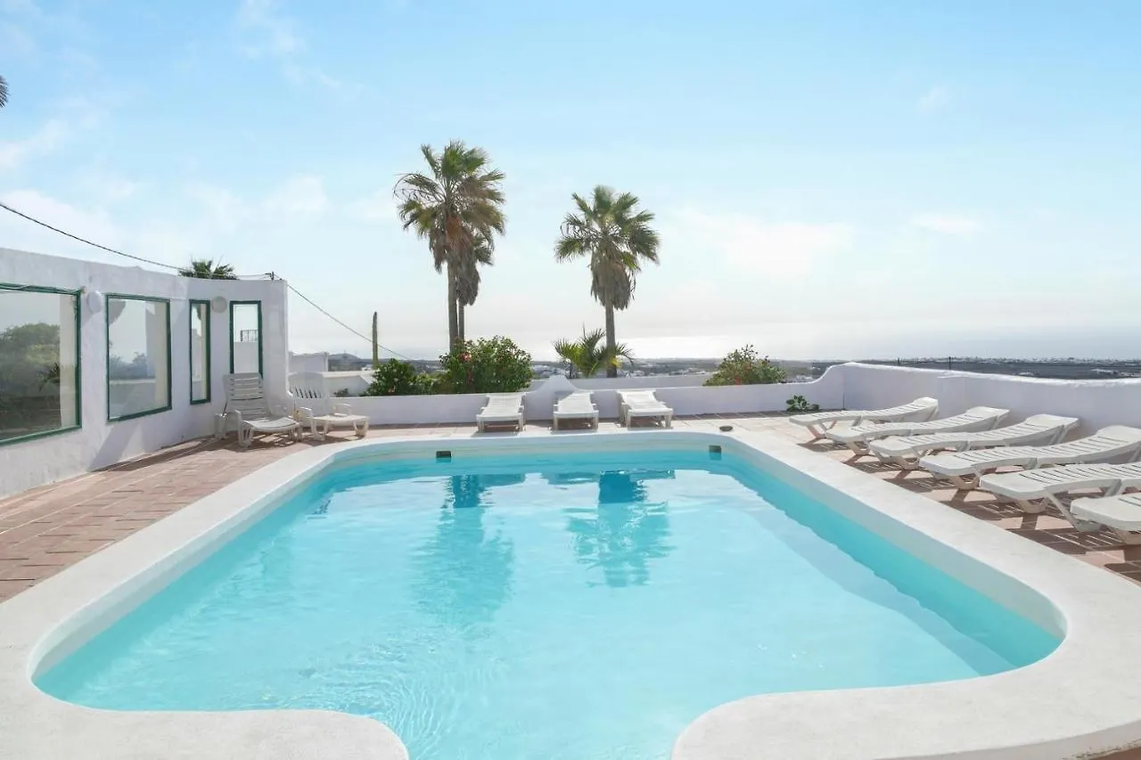 Casa Blanca Villa Tias