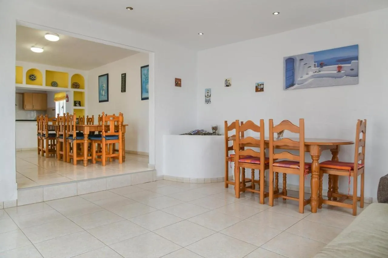 Casa Blanca Villa Tias 0*,